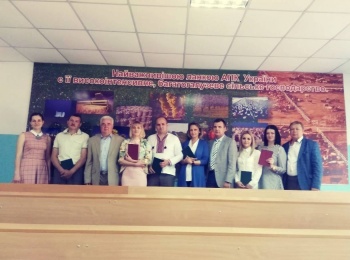 Вітаємо студентів зі спеціальності "Підприємництво, торгівля та біржова діяльність" з успішним захистом дипломних робіт
