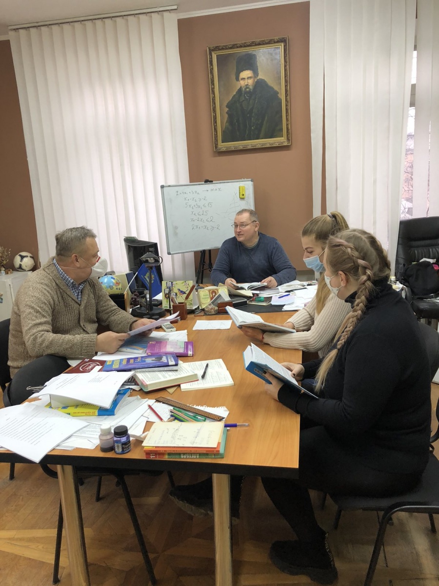 Спільна лекція для здобувачів  освітнього рівня «Доктор філософії» за спеціальністю 051 «Економіка»